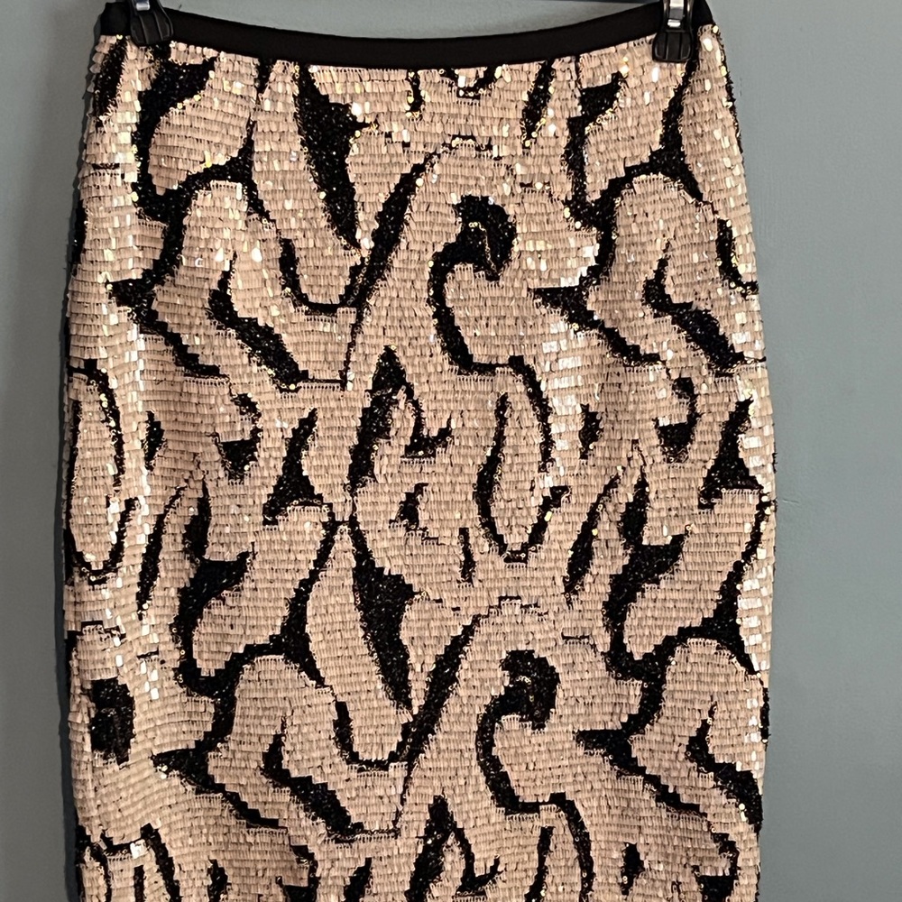 SELLING ANTONIO MELANI SKIRT COLOR BLACK And CREAM SIZE 6